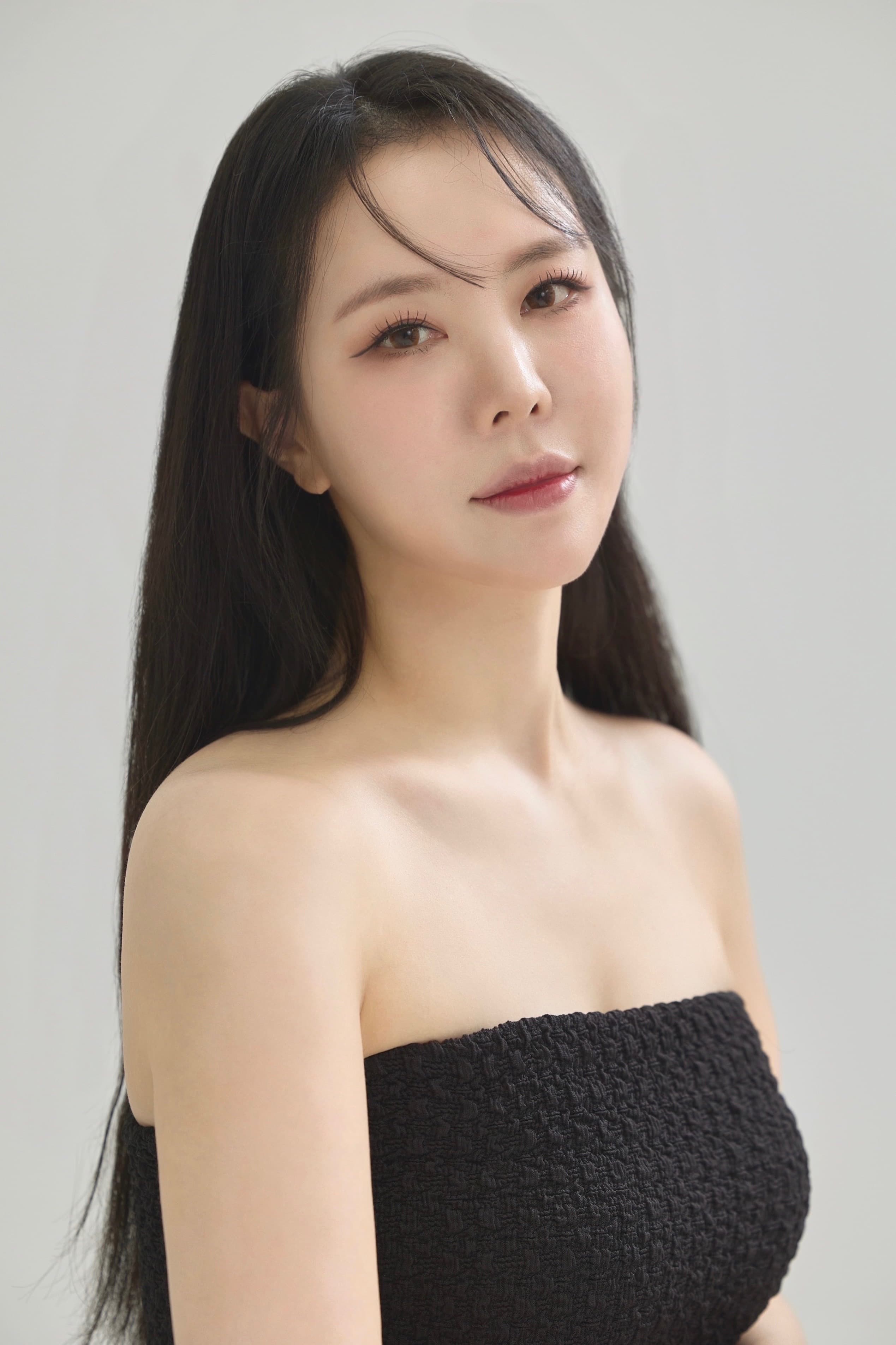 Studio portrait - natural look