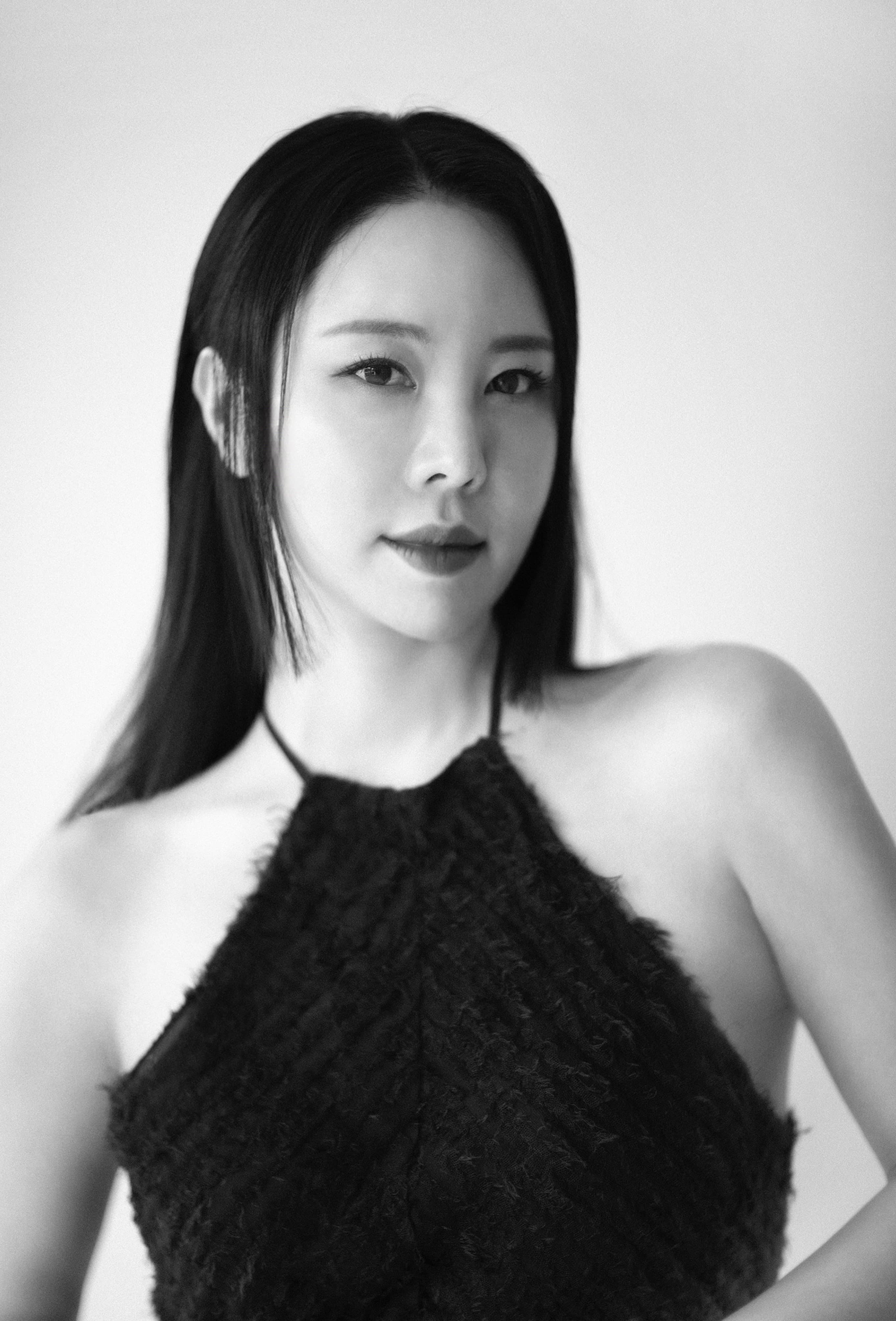 Studio portrait - black and white